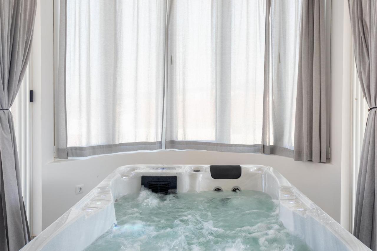 Hot Tub Sea View Apartma